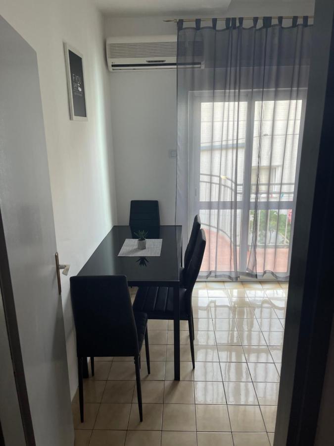 Apartmani Frane Трибунь Екстер'єр фото