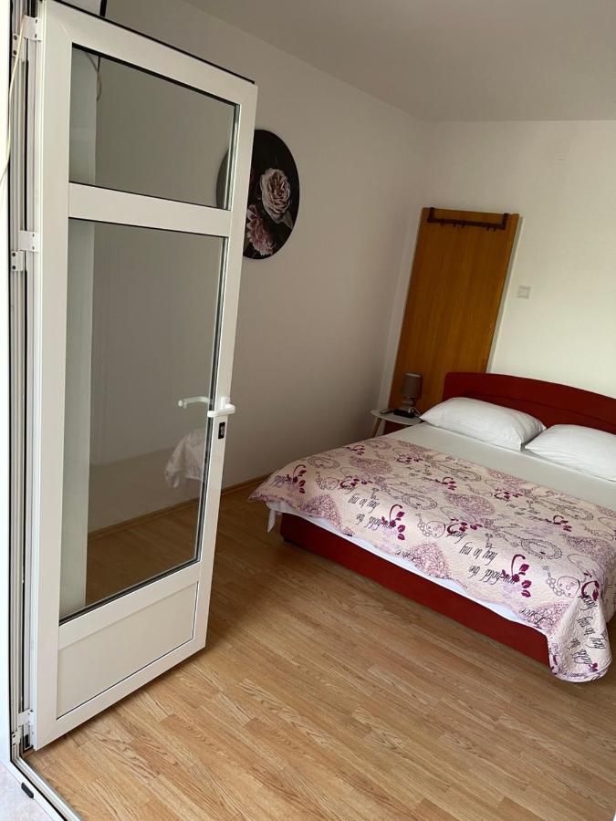 Apartmani Frane Трибунь Екстер'єр фото