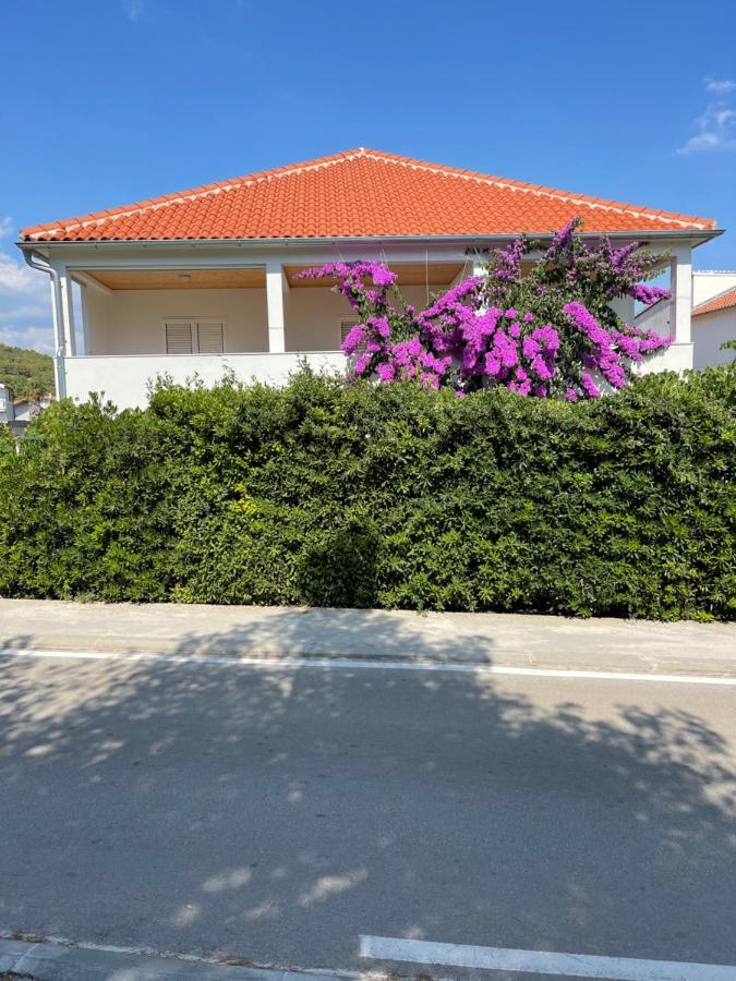 Apartmani Frane Трибунь Екстер'єр фото